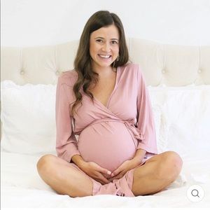 Caden Lane Maeve maternity robe, never worn